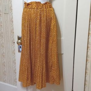Exlura Yellow Polka Dot Pleated Maxi Skirt